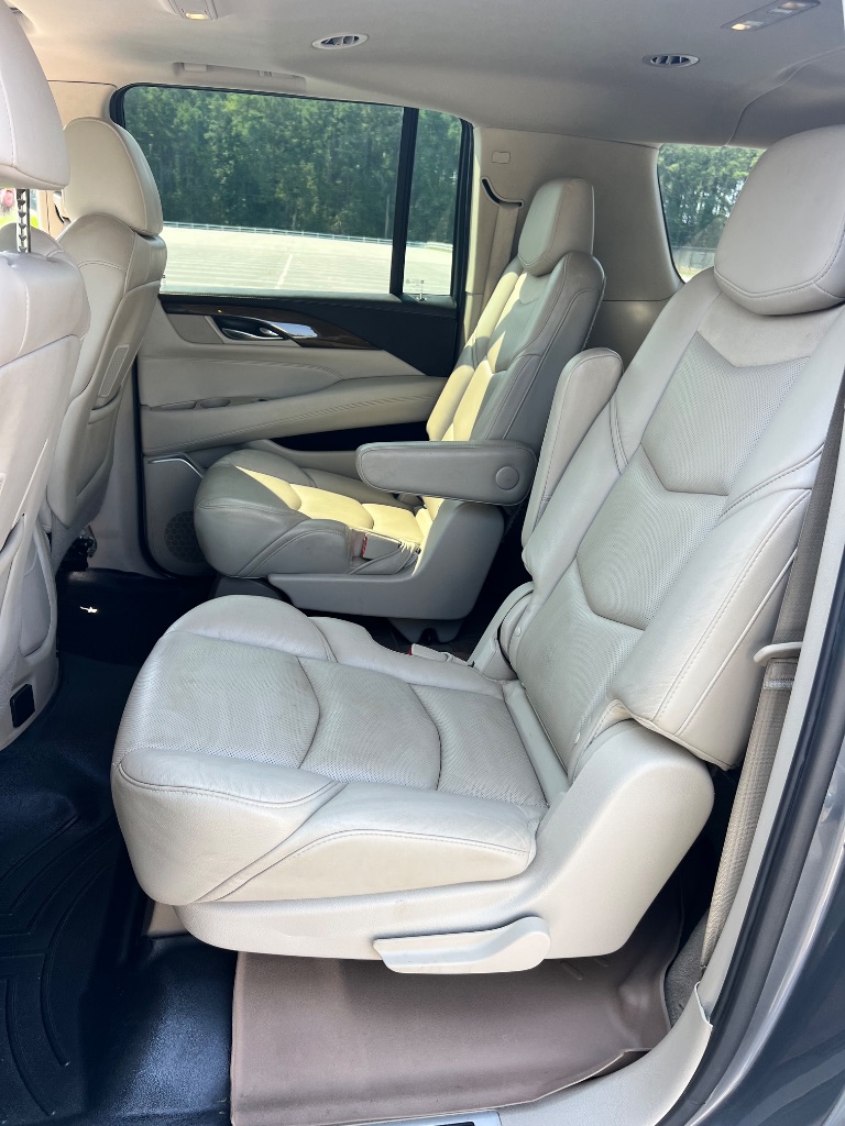 2020 Cadillac Escalade - $27,999