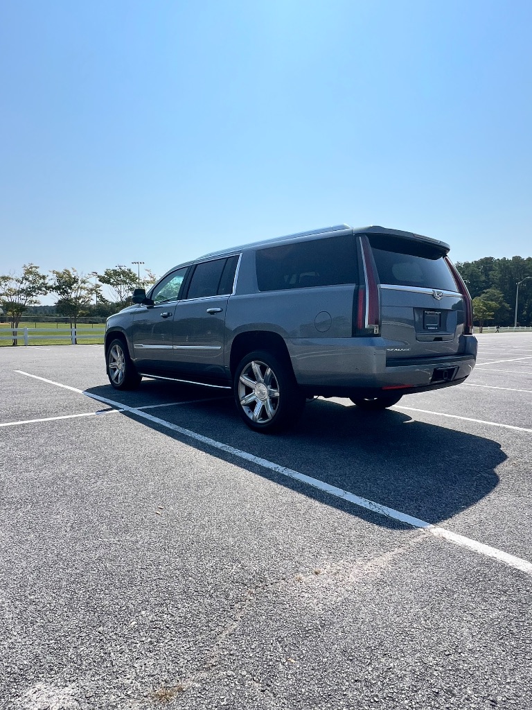 2020 Cadillac Escalade - $27,999
