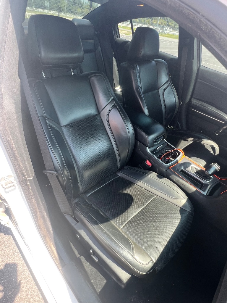 2019 Dodge Charger - $15,999