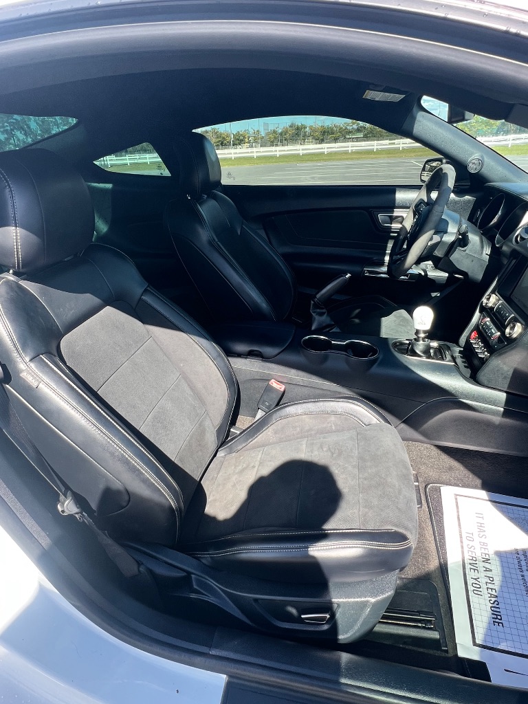 2016 Ford Mustang - $34,999