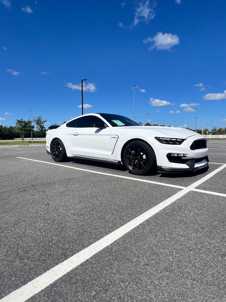 2016 Ford Mustang - $34,999