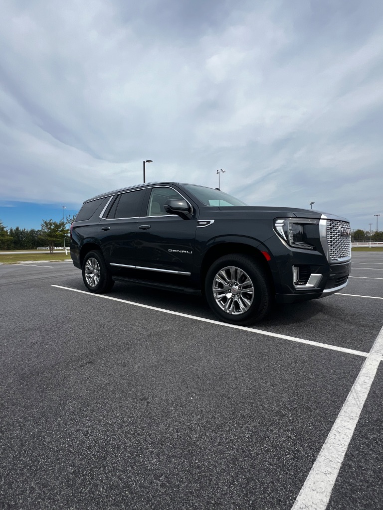 2021 GMC Yukon - $35,999