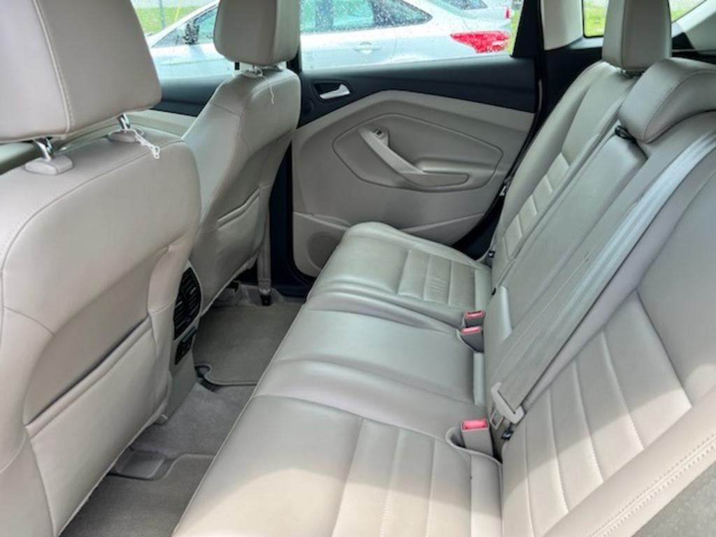 2013 Ford C-MAX - $7,500