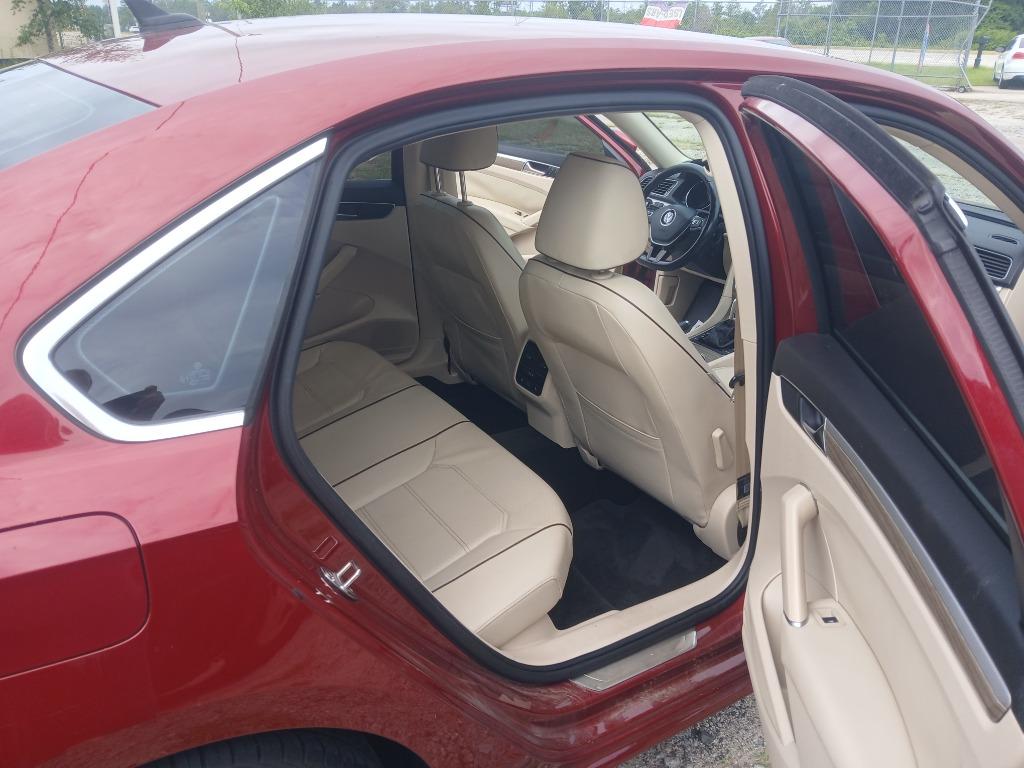 2018 Volkswagen Passat - $11,900