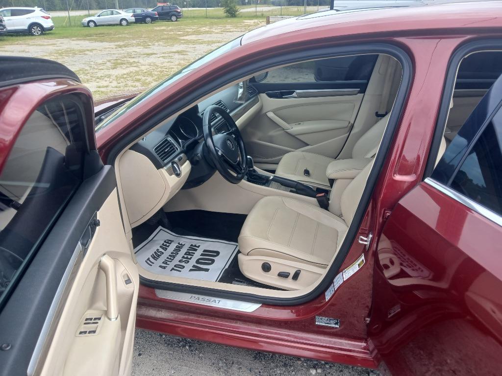 2018 Volkswagen Passat - $11,900