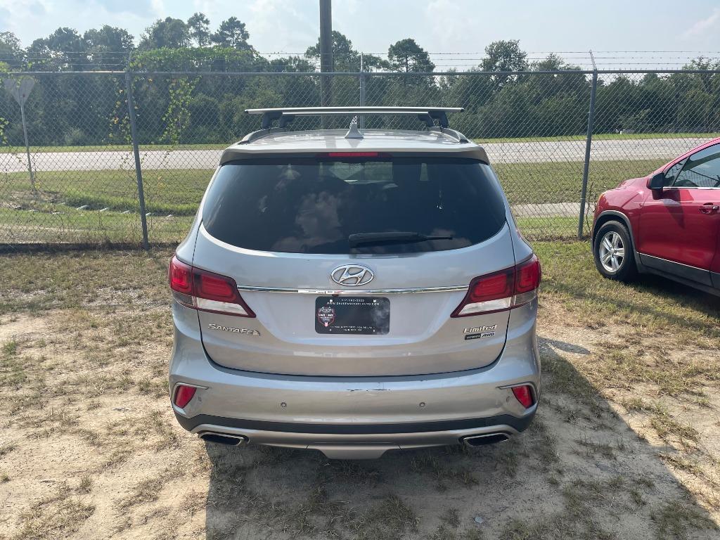 2017 Hyundai Santa Fe - $8,995
