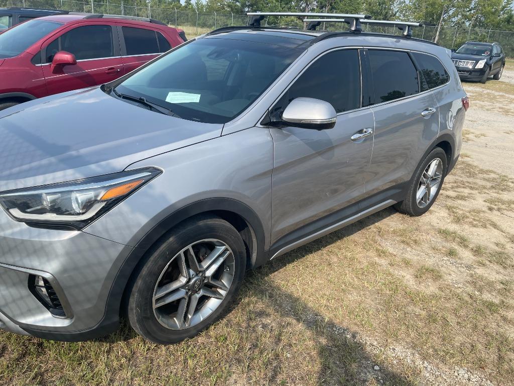 2017 Hyundai Santa Fe - $8,995