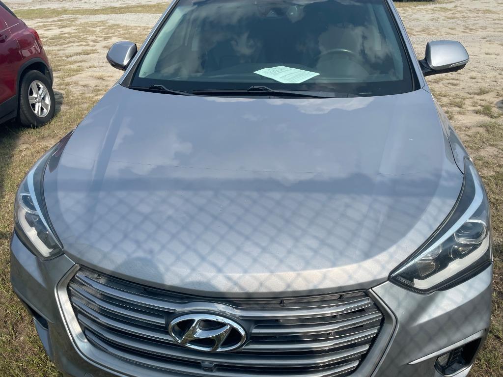 2017 Hyundai Santa Fe - $8,995