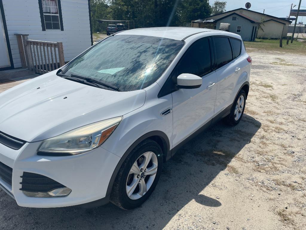 2015 Ford Escape - $7,125