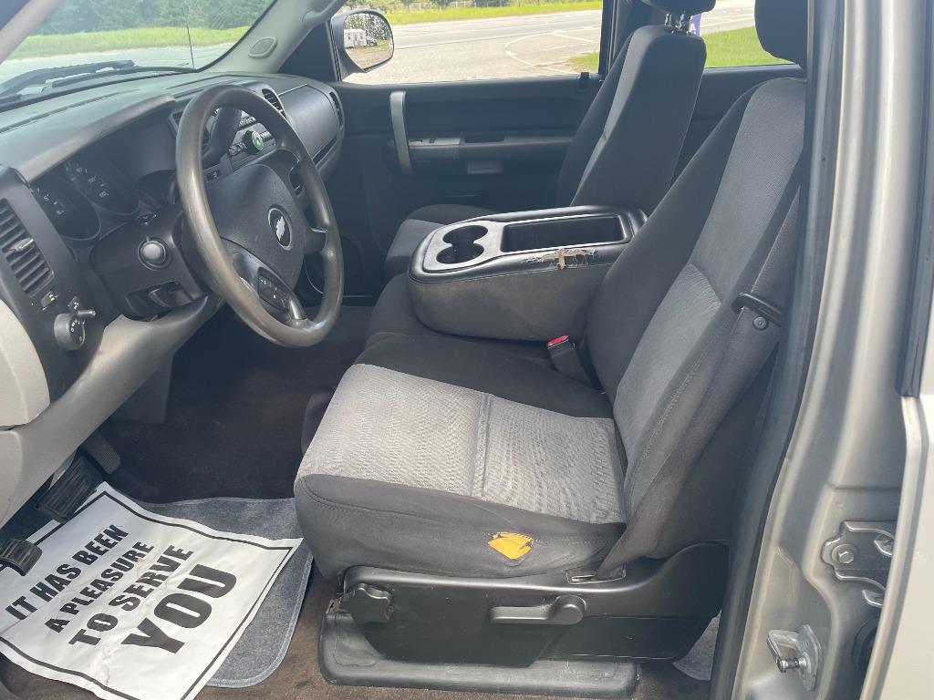 2009 Chevrolet Silverado - $4,700