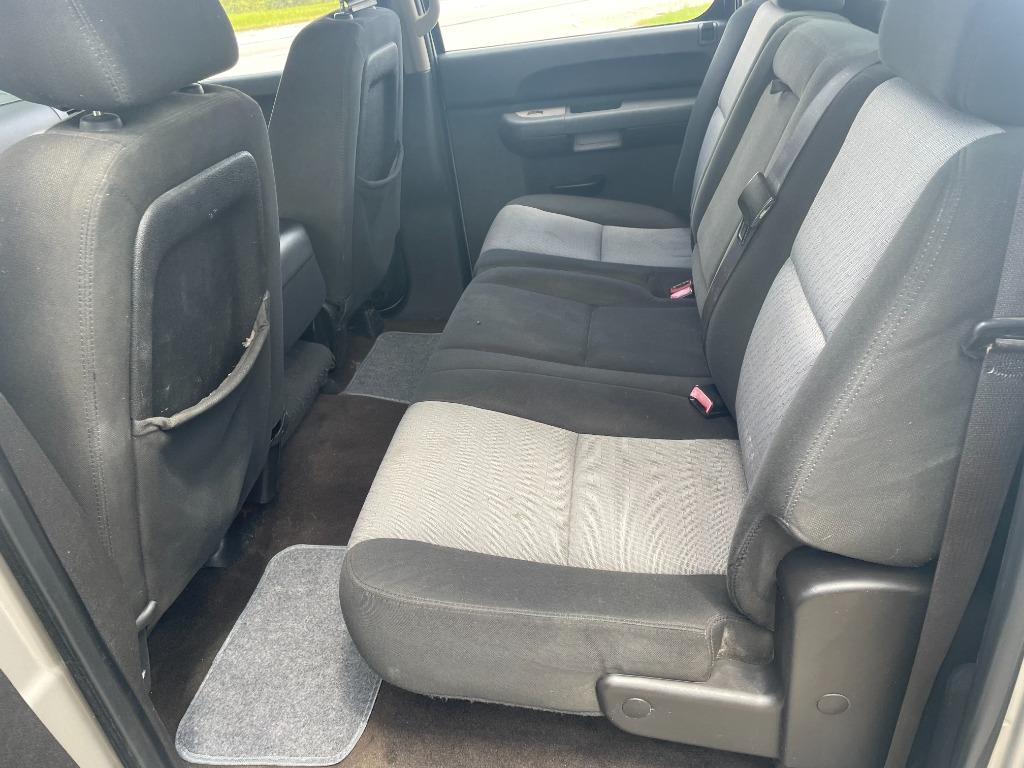 2009 Chevrolet Silverado - $4,700