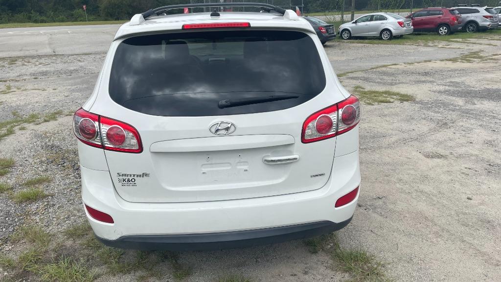 2012 Hyundai Santa Fe - $8,900