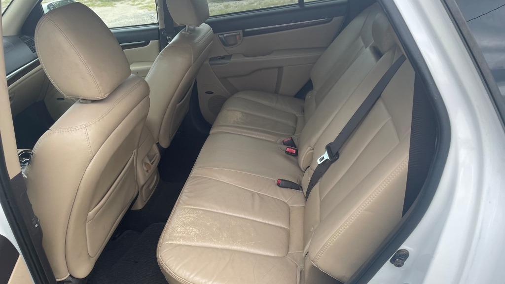 2012 Hyundai Santa Fe - $8,900