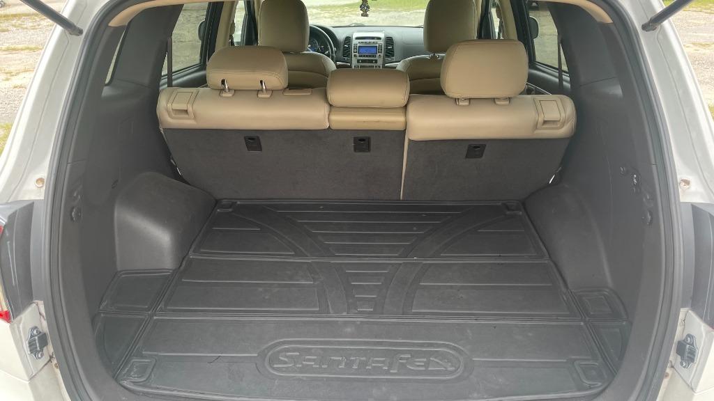 2012 Hyundai Santa Fe - $8,900