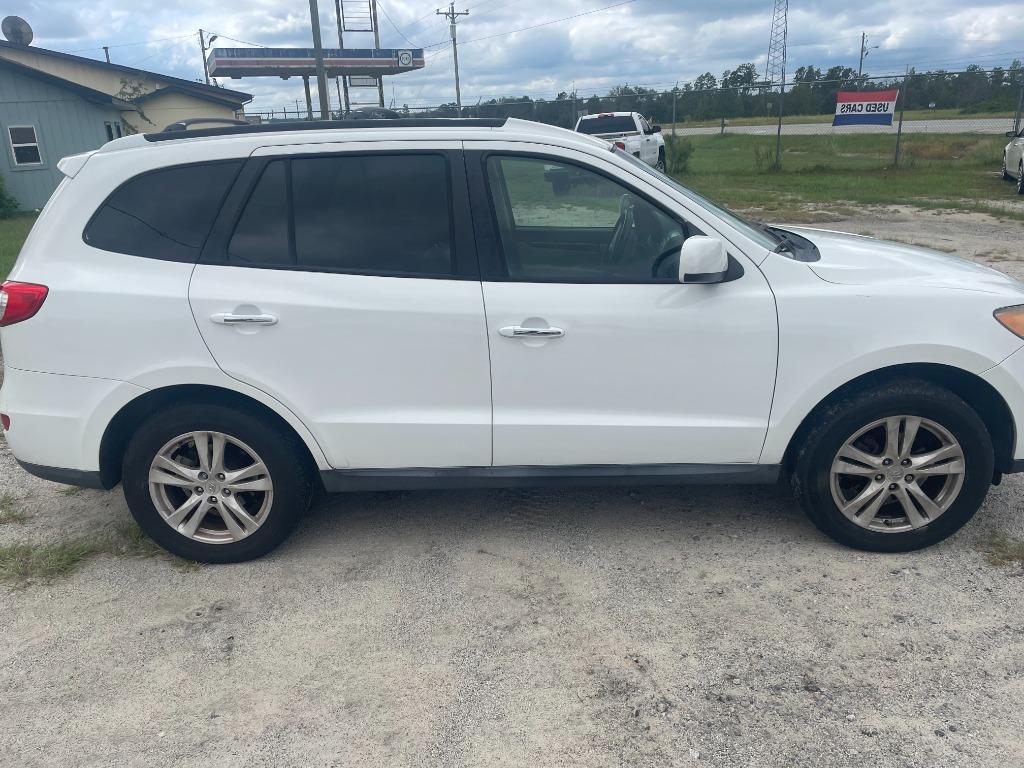2012 Hyundai Santa Fe - $8,900