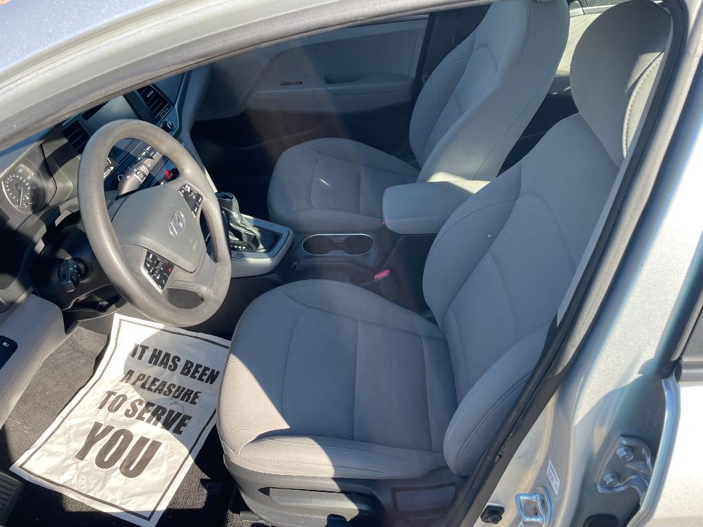 2018 Hyundai Elantra - $8,299