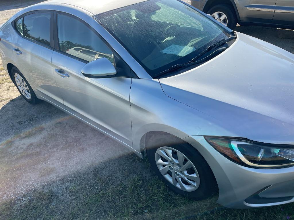 2018 Hyundai Elantra - $8,299