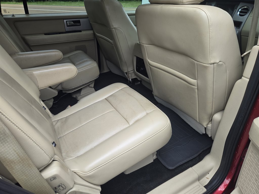 2017 Ford Expedition Limited photo