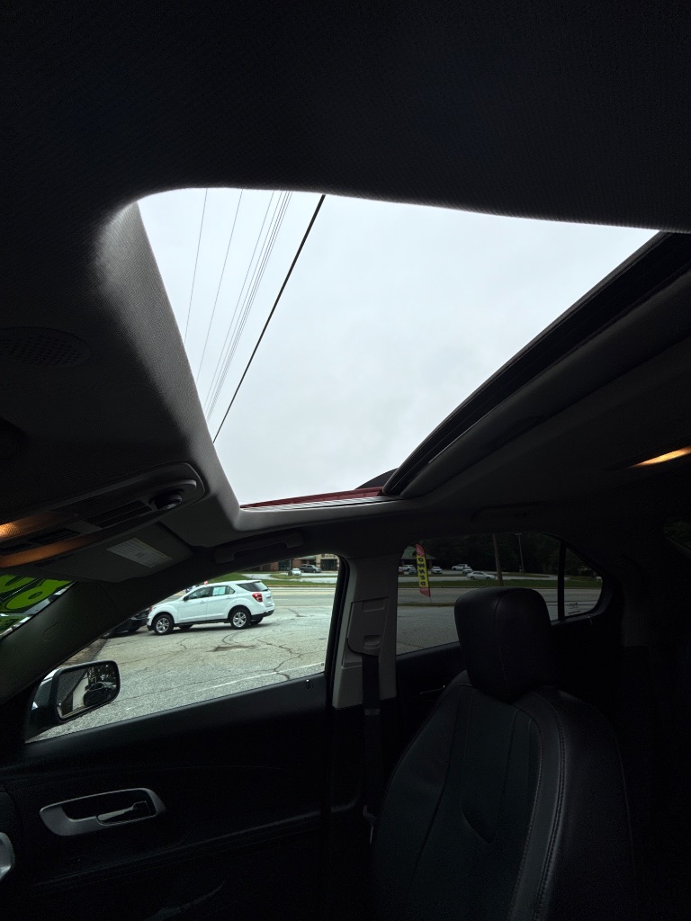 2010 Chevrolet Equinox LTZ photo