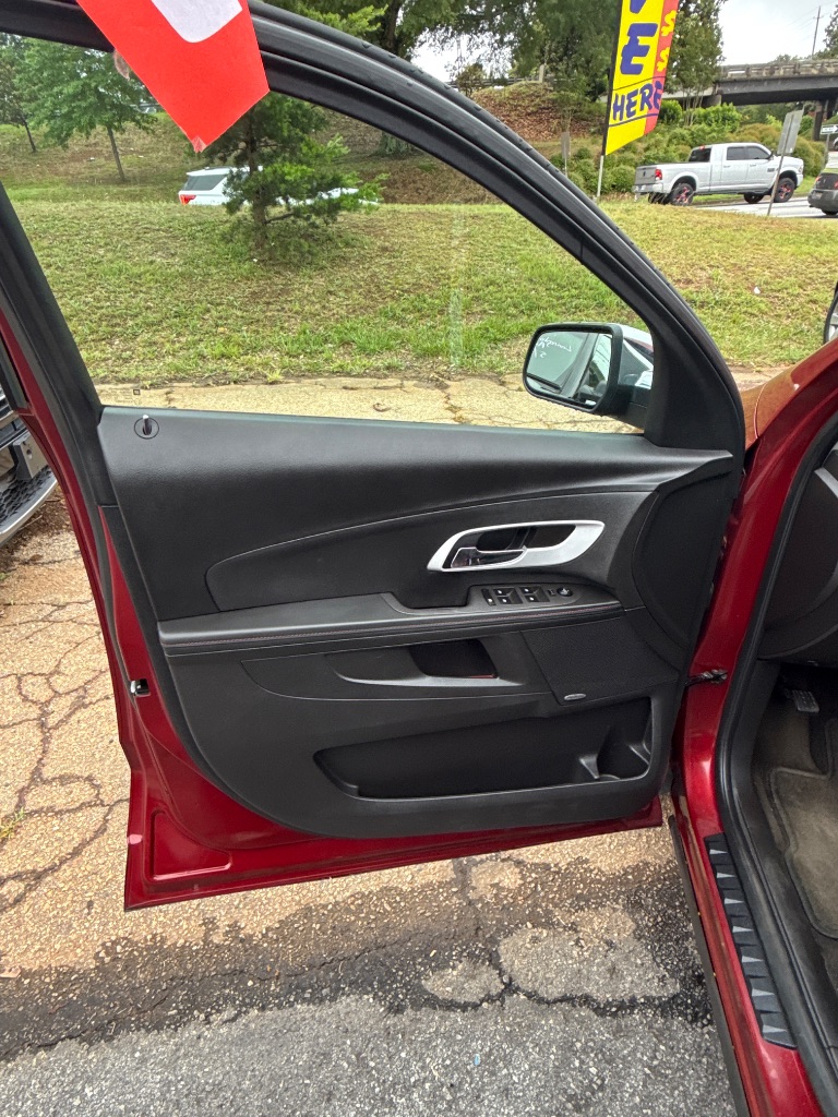 2010 Chevrolet Equinox LTZ photo