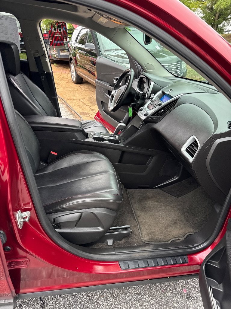 2010 Chevrolet Equinox LTZ photo