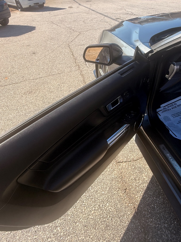 2019 Ford Mustang - $18,995