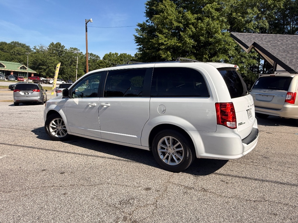 2019 Dodge Grand Caravan - $9,995