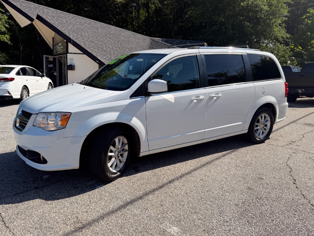 2019 Dodge Grand Caravan - $9,995
