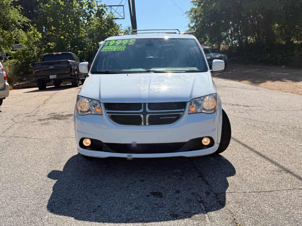 2019 Dodge Grand Caravan - $9,995