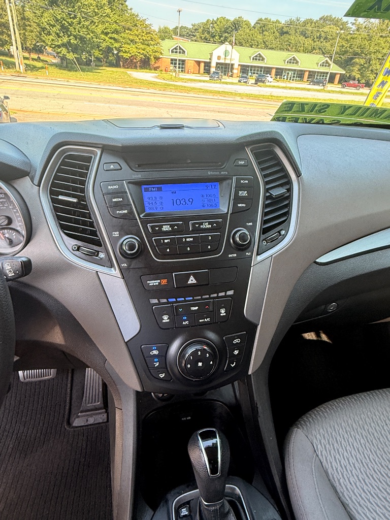 2014 Hyundai Santa Fe Sport - $6,995