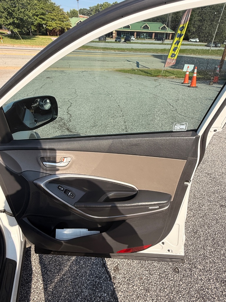 2014 Hyundai Santa Fe Sport - $6,995