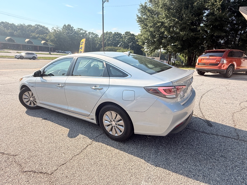 2017 Hyundai Sonata - $8,995