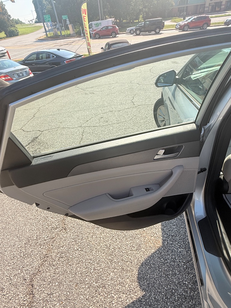 2017 Hyundai Sonata - $8,995