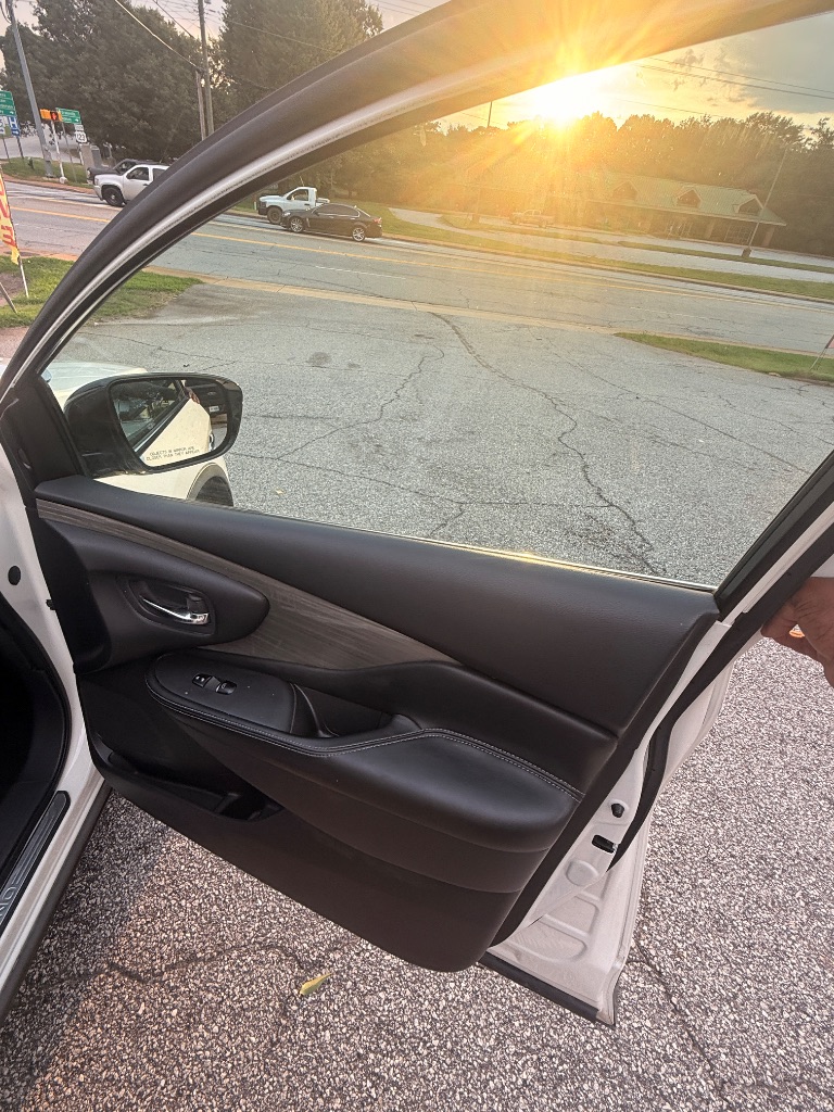 2015 Nissan Murano - $8,995