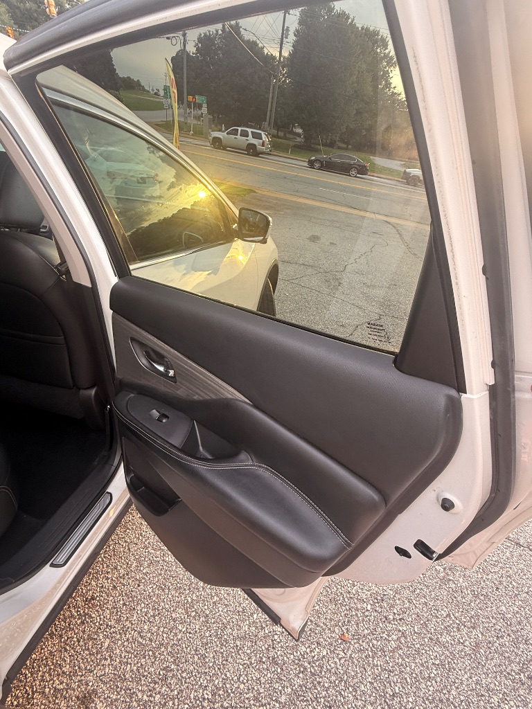 2015 Nissan Murano - $8,995