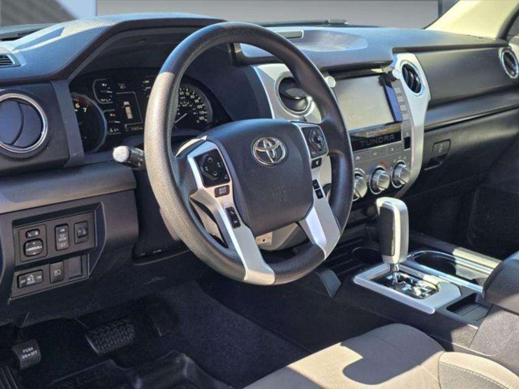 2020 Toyota Tundra SR5 photo