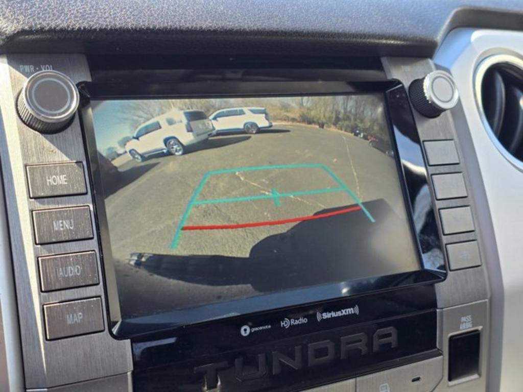 2020 Toyota Tundra SR5 photo