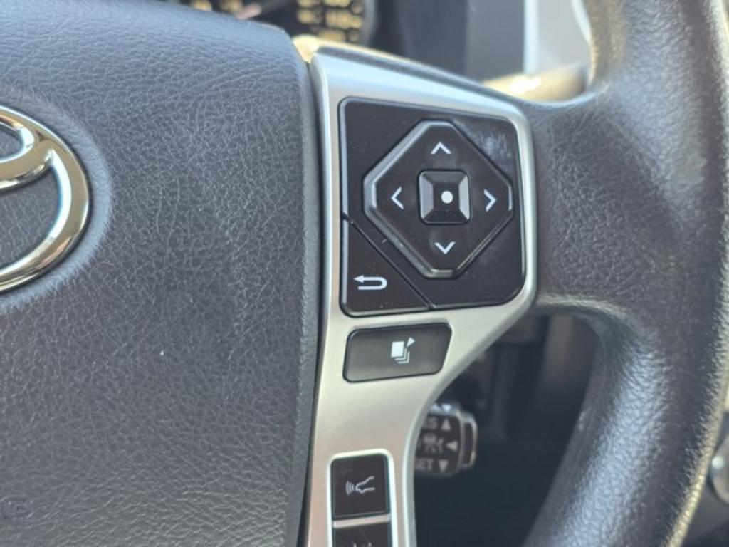 2020 Toyota Tundra SR5 photo