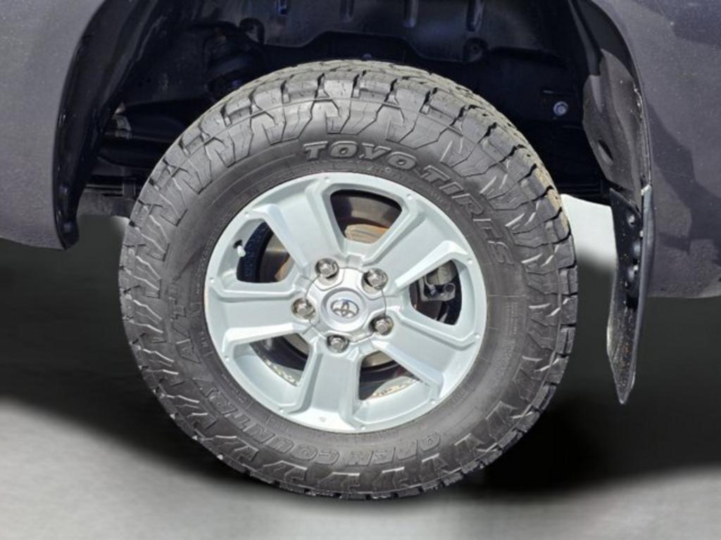 2020 Toyota Tundra SR5 photo