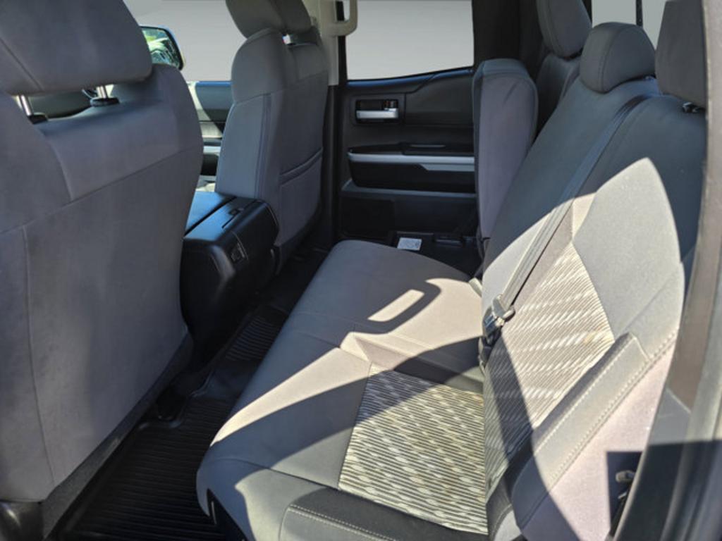 2020 Toyota Tundra SR5 photo