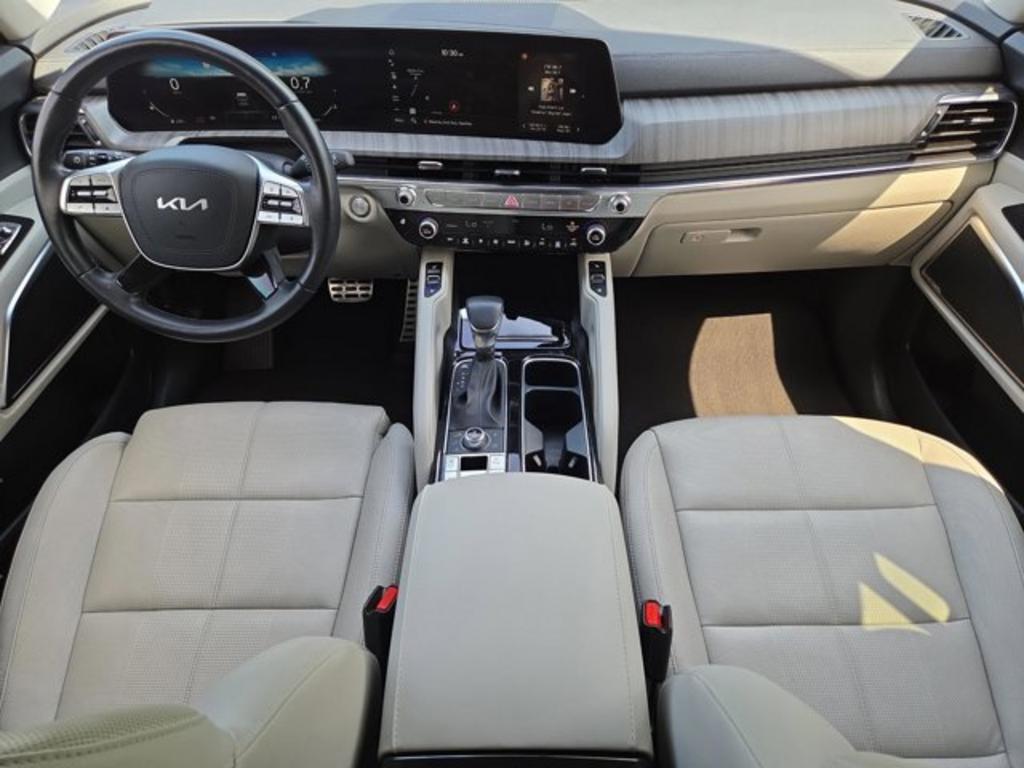2023 Kia Telluride SX photo