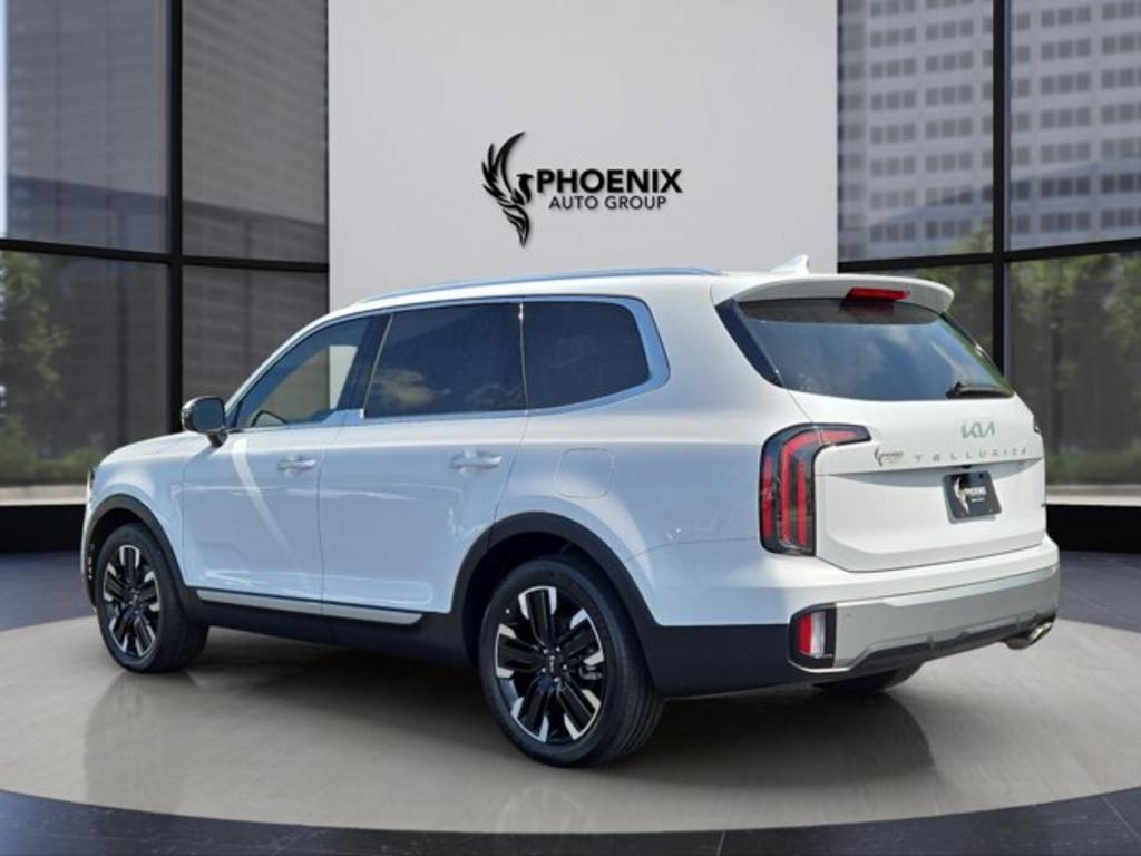 2023 Kia Telluride SX photo