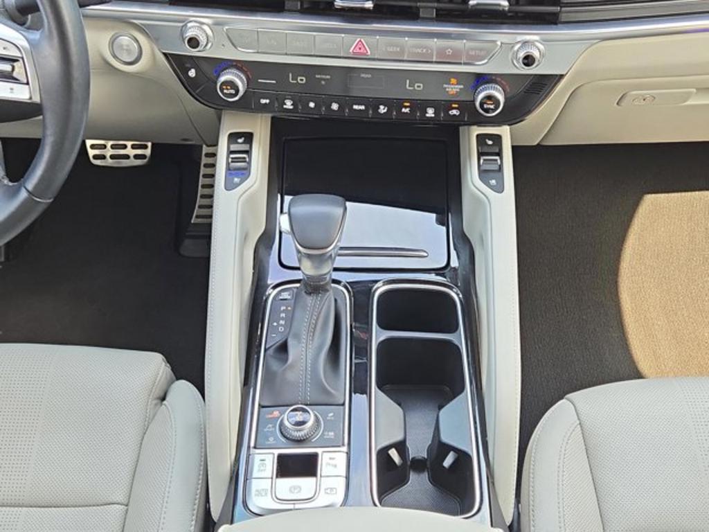 2023 Kia Telluride SX photo