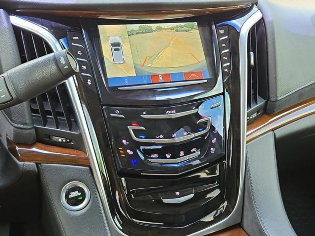 2019 Cadillac Escalade Premium photo