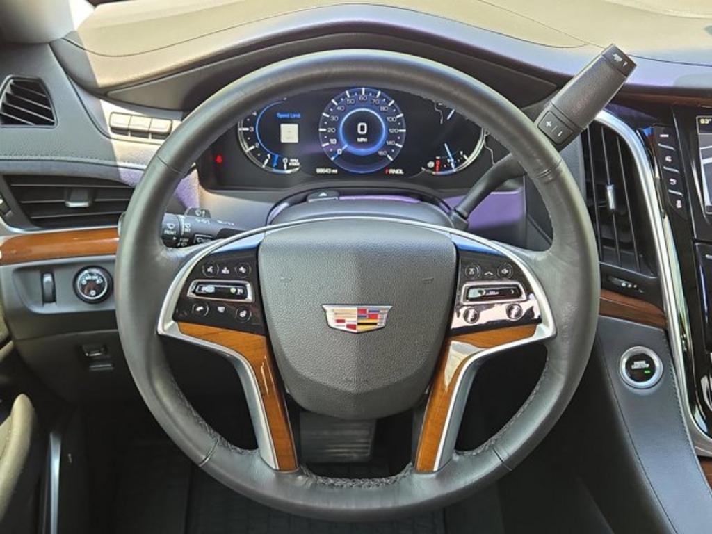 2019 Cadillac Escalade Premium photo