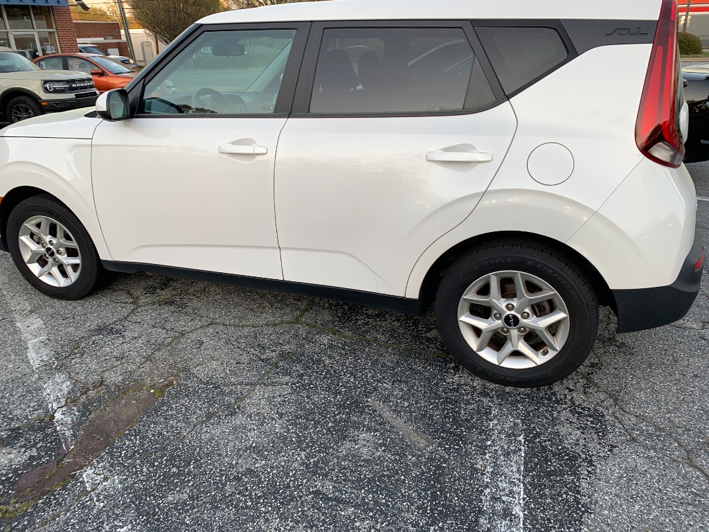 2022 Kia Soul - $18,500