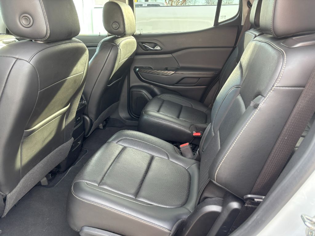 2023 GMC Acadia - $28,600