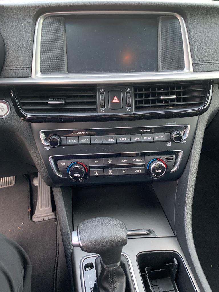 2019 Kia Optima - $19,500