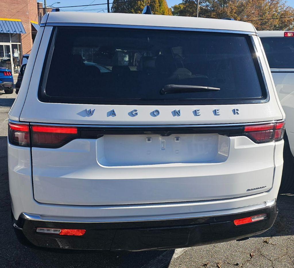 2024 Jeep Wagoneer L - $42,128