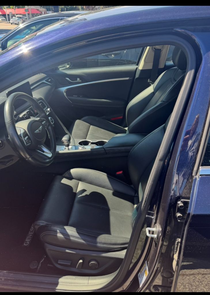 2023 Genesis G70 - $27,700